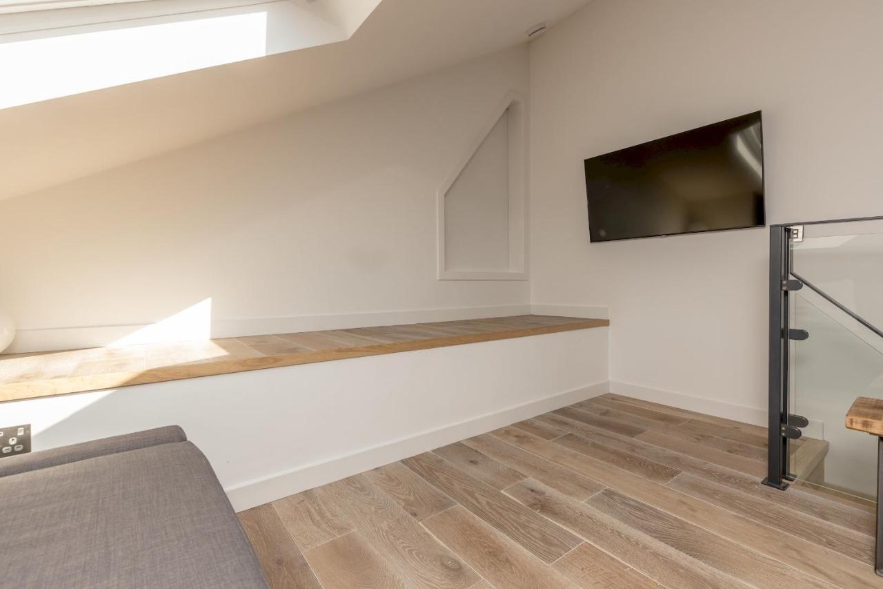Pass The Keys Stunning 3 Bed Loft Style Apt With Free Parking Edinburgh Luaran gambar