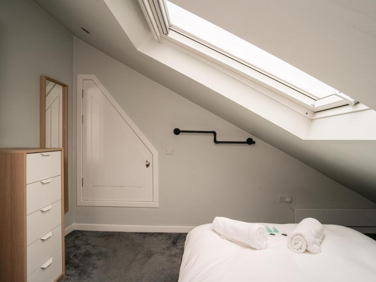 Pass The Keys Stunning 3 Bed Loft Style Apt With Free Parking Edinburgh Luaran gambar