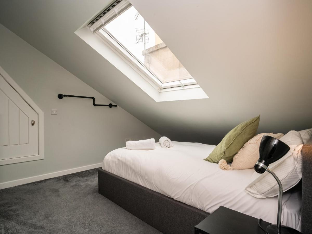 Pass The Keys Stunning 3 Bed Loft Style Apt With Free Parking Edinburgh Luaran gambar